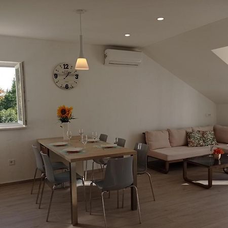 Apartment Lucija With Sea View Dubrovnik Kültér fotó
